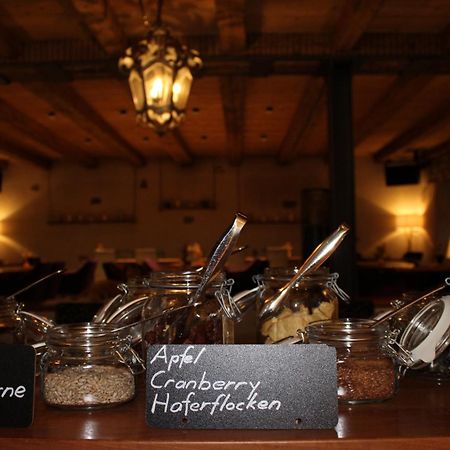 Zum Schwarzen Loewen Hotel Altdorf Eksteriør billede