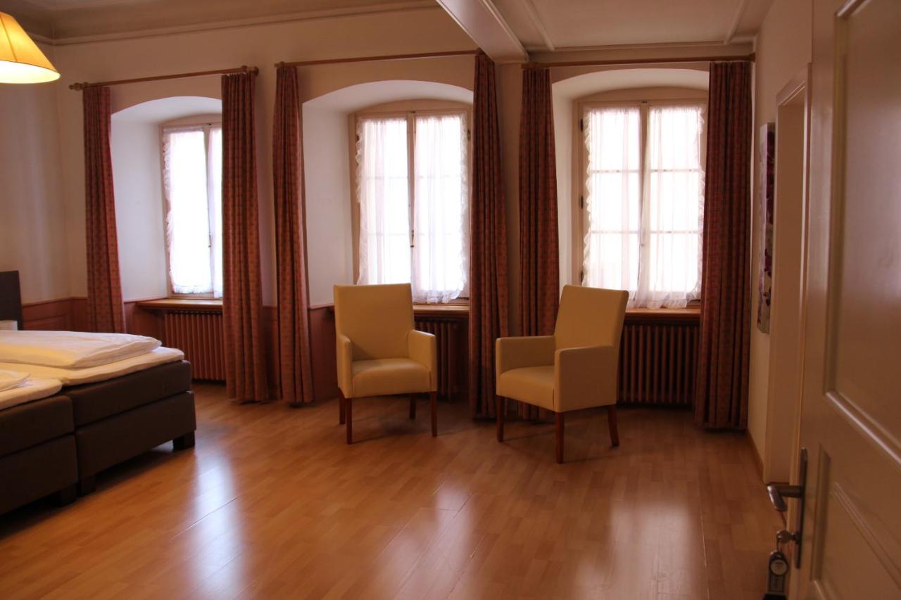 Zum Schwarzen Loewen Hotel Altdorf Eksteriør billede