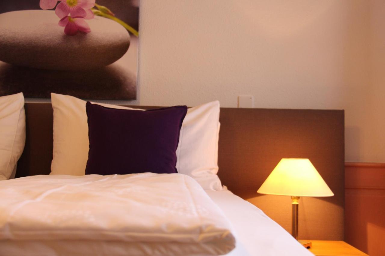 Zum Schwarzen Loewen Hotel Altdorf Eksteriør billede